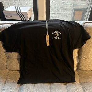 Essentials Fear of God Black Tee - Medium